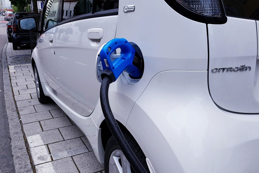 electric-car-4276419_1920